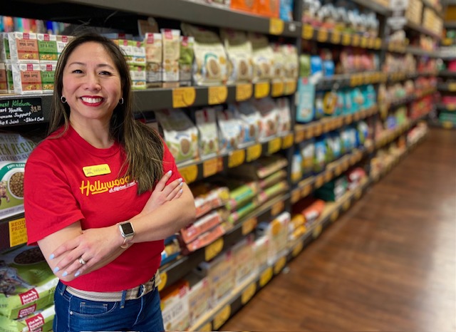 Hollywood Feed Team Experts help pet parents find nutrient-rich pet food